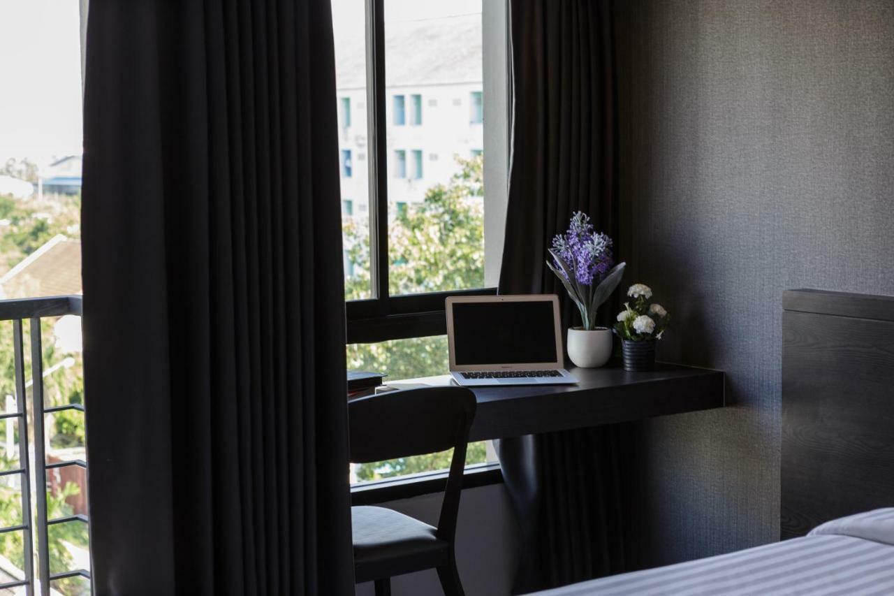 @S115 Residence Samut Prakan Exterior photo